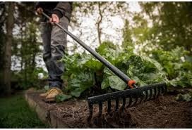 מגרפת אדמה ידית אלומיניום FISKARS