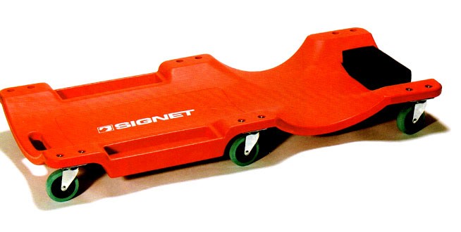 מיטת מוסך מפלסטיק signet 88117