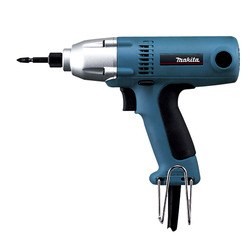 מברגת אימפקט 6952 MAKITA