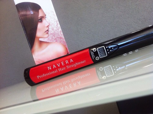 מחליק שיער מקצועי מסך דיגיטלי NAVERA