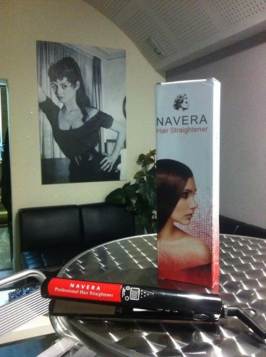 מחליק שיער מקצועי מסך דיגיטלי NAVERA